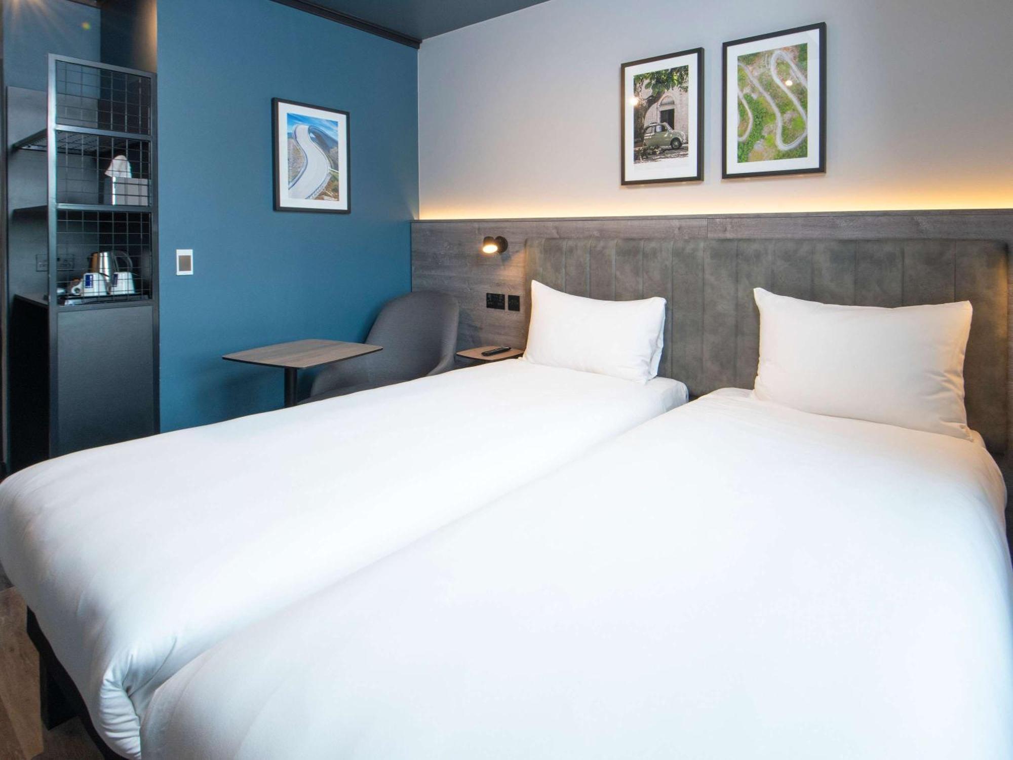 מלון קרואולי Ibis Styles London Gatwick Airport מראה חיצוני תמונה